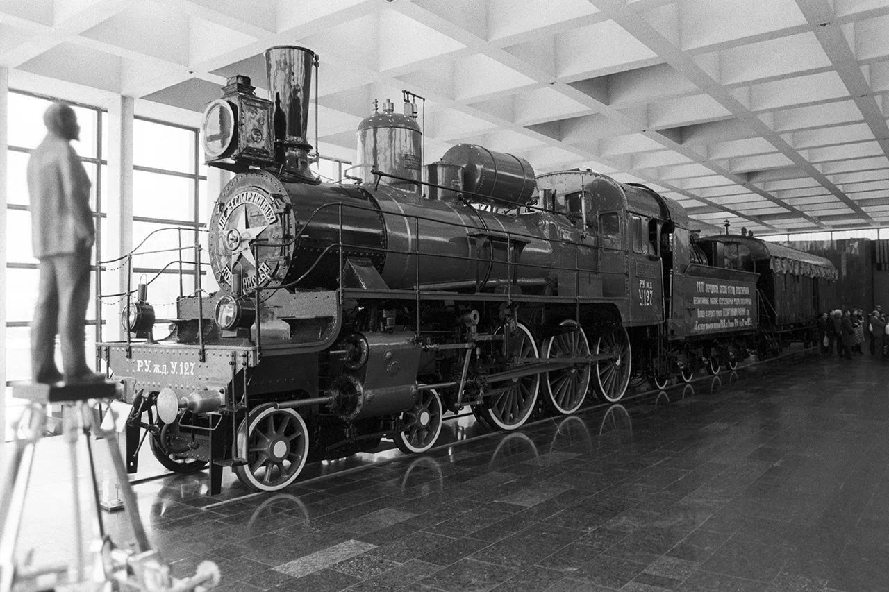траурный поезд в.и.ленина - у-127